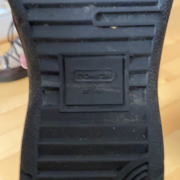 Coach furry winter boots size 8 - Picture 3 of 4